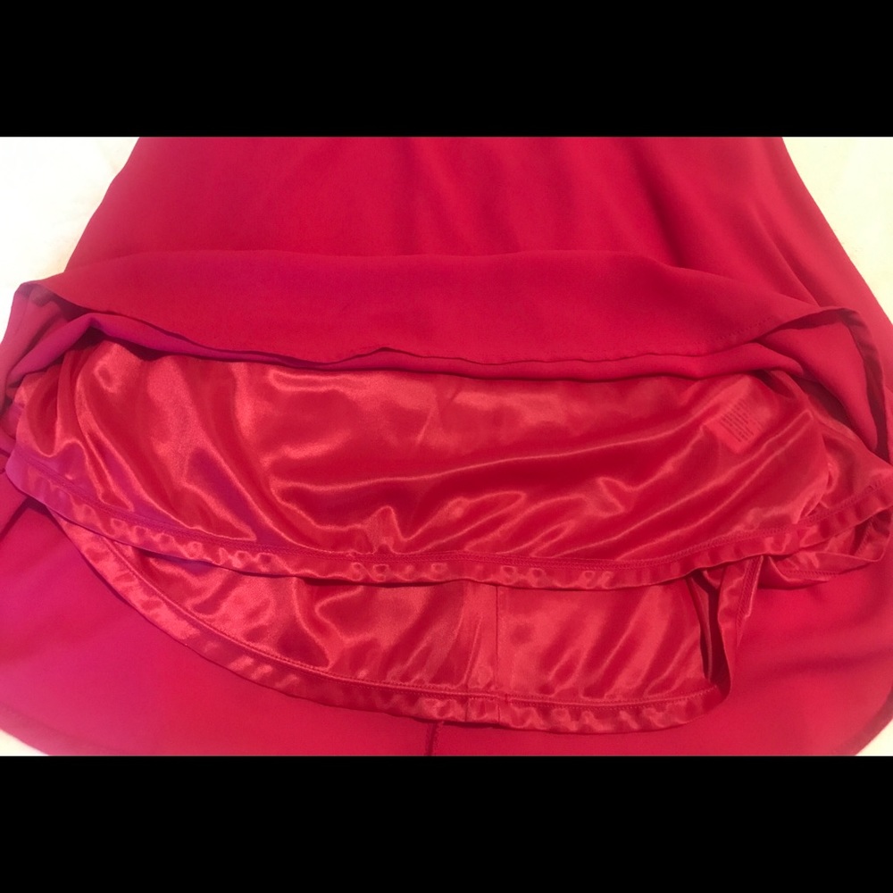 Guess Red Sleeveless Top - Picture 9 of 9